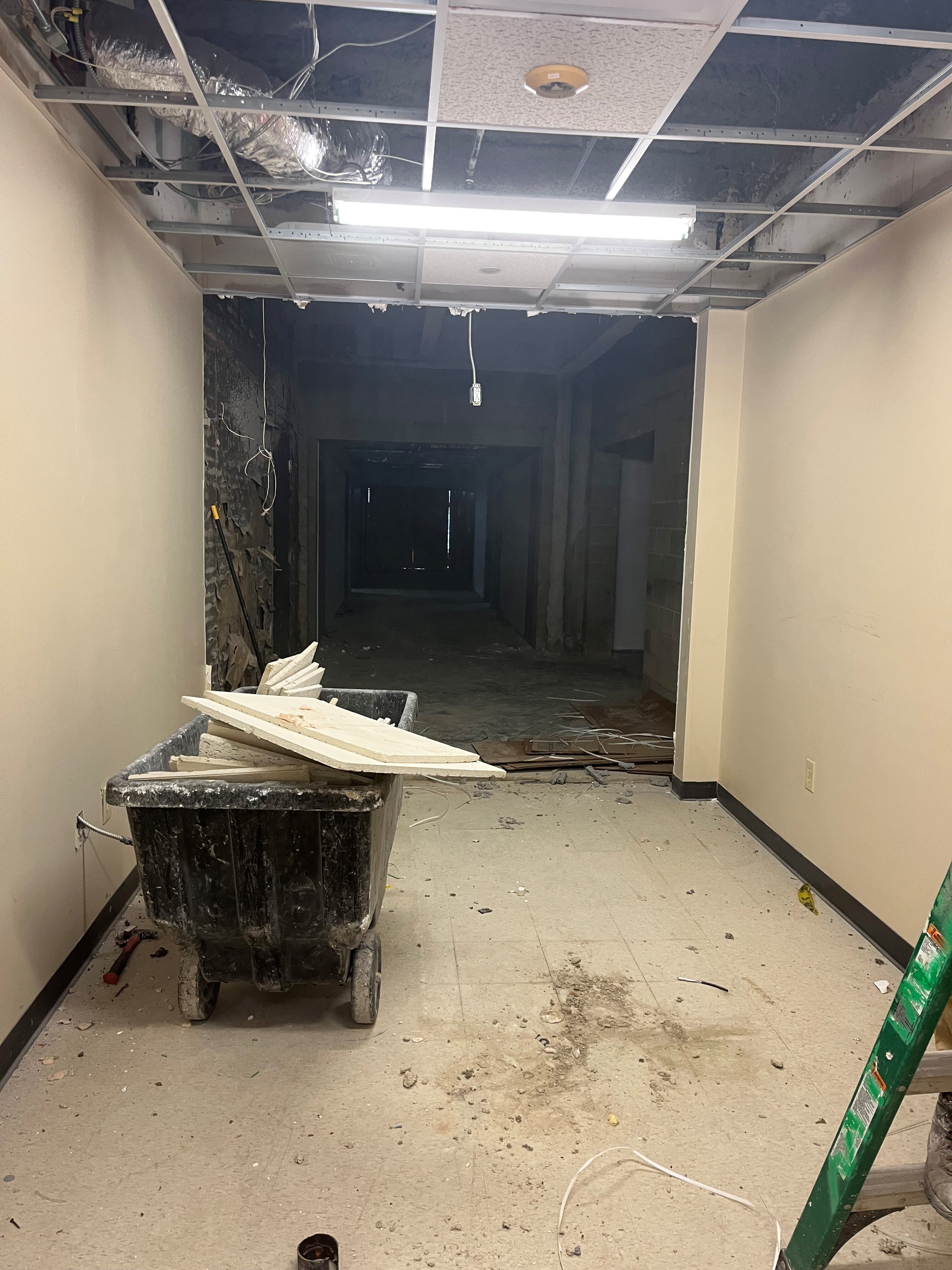 connecting hallway on 1